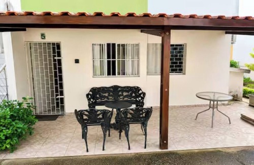 Antares Apartment | Comfortable apartment with parking near Pátio Maceió shopping mall.