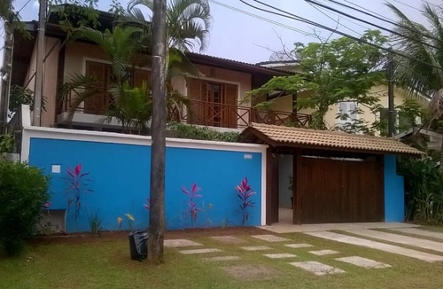 Barra do Una House | Comfortable colonial style house with 5 suites near the beach.