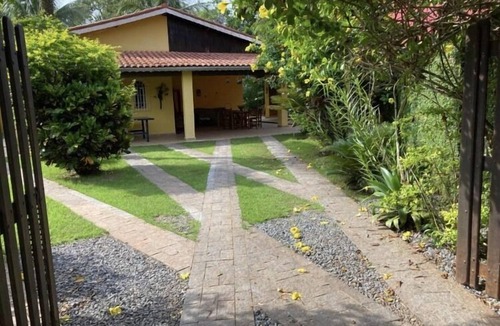 Guarutuba House | Comfortable house on Guaratuba Beach in Bertioga