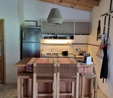 Exaltacion de la Cruz House | Como Tiene que Ser
