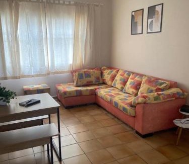 Vila Julia Apartment | Confortavel Apartamento na Enseada - Guaruja