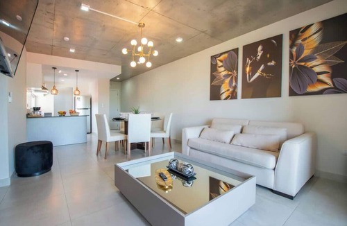 Luque Apartment | Corporate Hub, Balcony & Workspace, Near Downtown