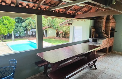 Ipeuna House | Country house with swimming pool in gated community. Access to lake with fishing