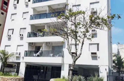 Jardim Vitoria Apartment | Cozy apartment in Guarujá, Enseada beach.