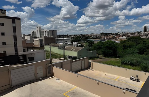 Jardim Imperial Condo | Cozy Apartment with Air Conditioning