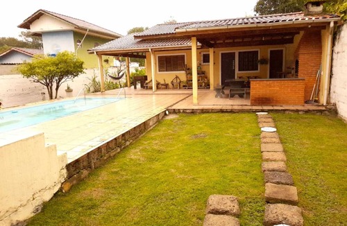 Peruibe House | Cozy Beach House with Pool and Wi-Fi - Ideal for Families and Pets