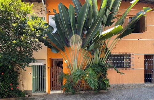 Paraiso House | Cozy house in a quiet and safe village next to Ibirapuera Park