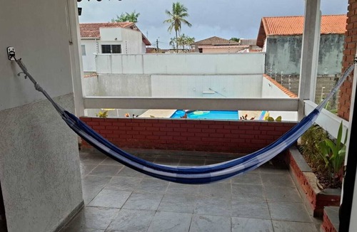 Balneario Florida House | Cozy Refuge in Peruíbe Beach 🌴 and Pool 🏊‍♀️