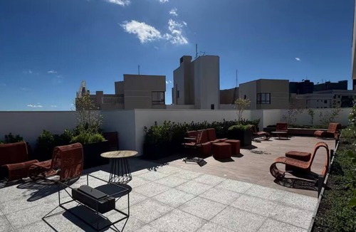 Cristo Rei Apartment | Cozy studio across from the Botanical Garden in Curitiba, PR