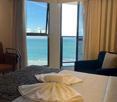 Pina Apartment | Decarli Flats - Beira mar - Andar alto!