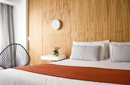 Retiro Hotel | Deco Collection