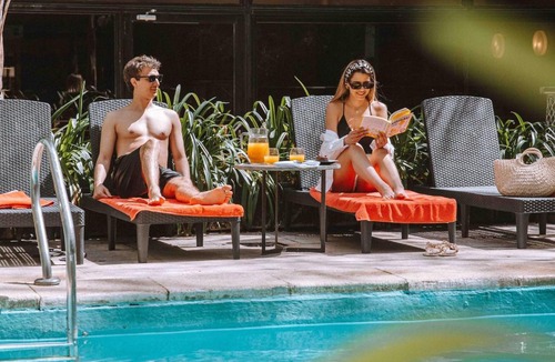 Retiro Hotel | Deco Collection
