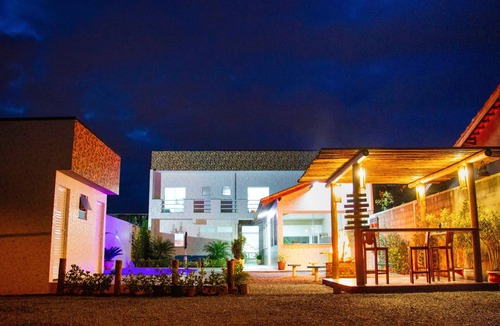 Cidade Nova Peruibe House | Delicatessen in Peruíbe with swimming pool sleeps 16 - by ReservaPraia