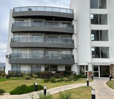 Villa Parque Siquiman Apartment | Departamento Veneto Village - K -