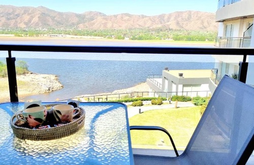 Villa Parque Siquiman Apartment | Departamento frente a lago Carlos Paz - Villa Siquiman - Complejo Veneto Village