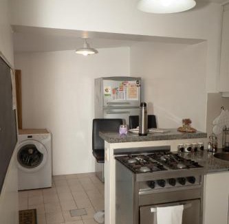 Martinez Apartment | DEPARTAMENTO cerca de CABA hasta 4 personas Parking Gratis Patio ideal familias estadias cortas por Trabajo Recitales Salud y Capacitaciones