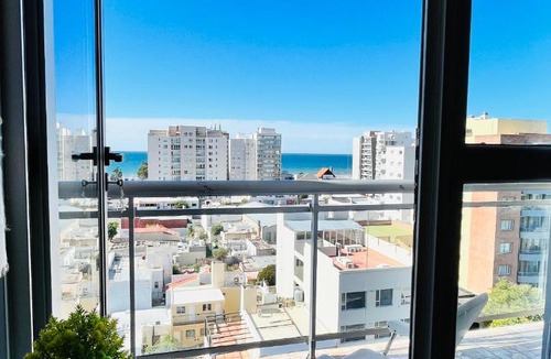 Puerto Madryn Apartment | Depto Céntrico - Balcón Panorámico - Vistas frontales al mar - Parking
