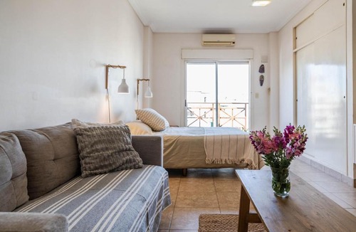Comuna 11 Apartment | Depto en barrio residencial CABA - 2 personas con balcón y parrilla