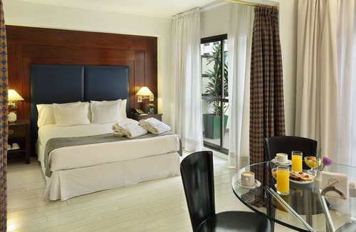 El Centro Hotel | Dolmen Hotel