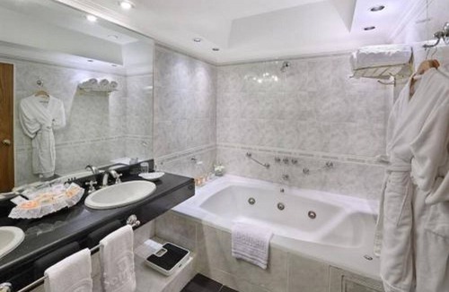 El Centro Hotel | Dolmen Hotel