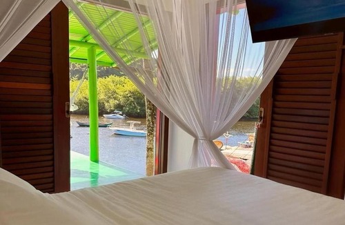Caraiva House | Downtown House in Caraiva on the riverfront with direct access