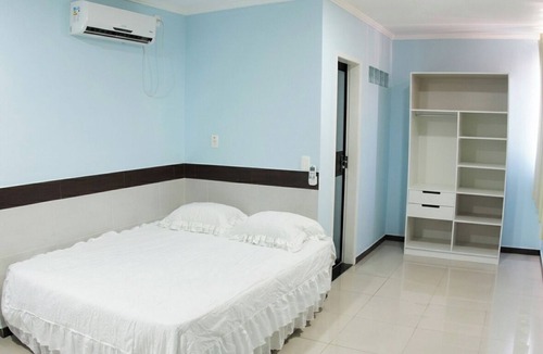 Petrolina Hotel | Downtown Petrolina Stay | Breakfast Included | 0.8 mi to Petrolina Waterfront Sq