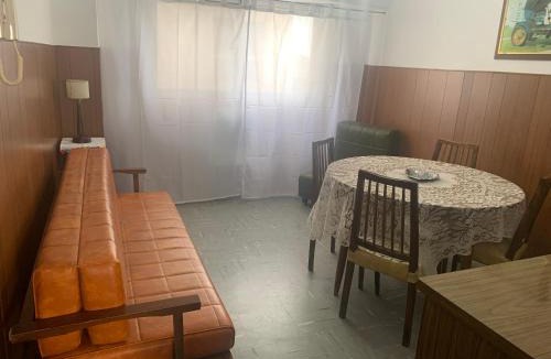 Santa Teresita Apartment | Dto en SANTA TERESITA rento por semana de fin de semana a fin de semana, a 1 cuadra de la playa y 4 del centro p 4 a 6 pax