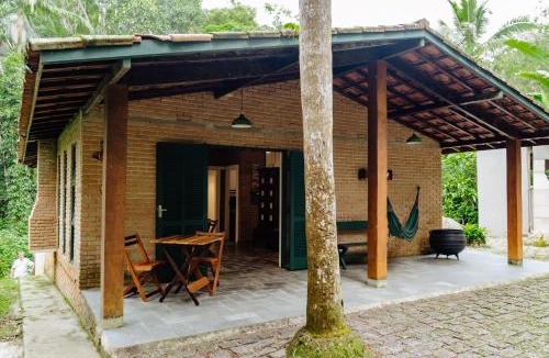 Praia da Fortaleza House | Duas casas na praia Brava da Fortaleza de Ubatuba