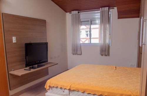 Vila Iara Apartment | Duplex c lareira e conforto em Campos do Jordão/SP