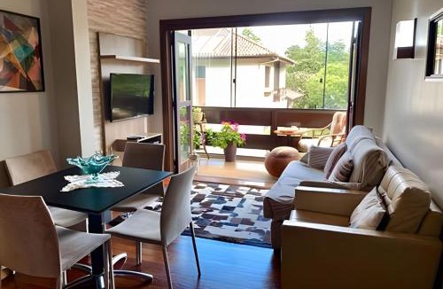 Planalto Apartment | Duplex com ar Q/F, Piscina Aquec. Faça tudo a pé!