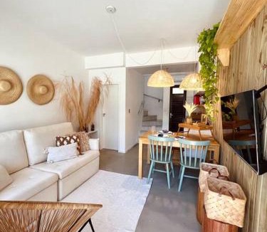 Armacao Apartment | Duplex vista mar no sul da ilha com acesso direto à praia
