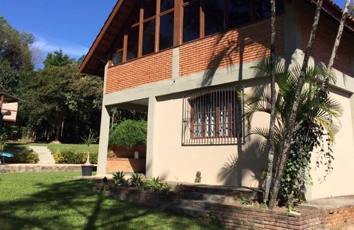 Aracoiaba da Serra Cottage | Easy to reach country house, great for kids