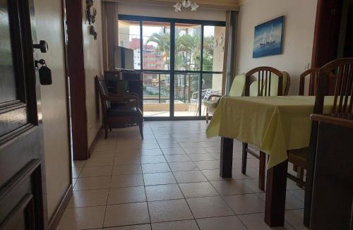 Praia Grande Apartment | Edf phalas apt a 200 metros da praia
