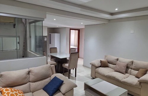 San Lorenzo House | Edificio Bahamas
