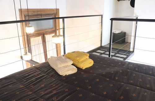 San Cristobal Bed & Breakfast | Elefante Rosa Hostel