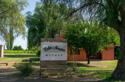 Colonia Alvear House | Entre Acequias