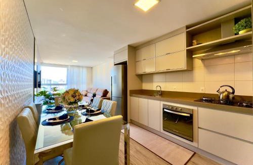 Itacolomi Apartment | Espaço amplo e confortável 3 Quartos, Churrasqueira, Cozinha completa, 180m da Praia, Wi-Fi, vaga de garagem , Piscina