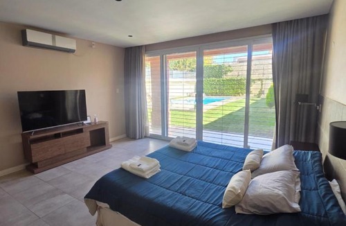 San Juan House | Espectacular Casa con pileta y jacuzzi