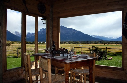 Macrozona Bahia Redonda y Primeros Faldeos House | Estancia Nibepo Aike