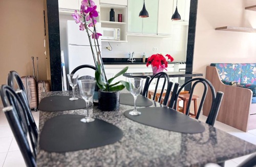 Toninhas Apartment | EXCELLENT APARTMENT, SEA VIEW, TWO PARKING SPACES, ABSOLUTE HYGIENE, WE HAVE OTHER OPTIONS.