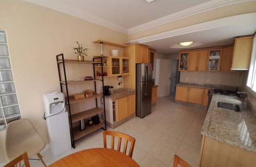 Jurere Internacional House | Excellent location and space, 300m from Jurere Internacional beach.