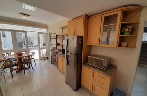 Jurere Internacional House | Excellent location and space, 300m from Jurere Internacional beach.
