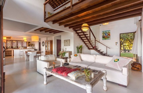 Arraial d'Ajuda House | Exclusive house in Arraial d'Ajuda: 7 suites, ocean view and beach access.