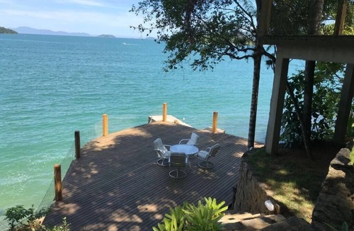 Paraty House | Exclusive house on an island with a beach and ocean views.