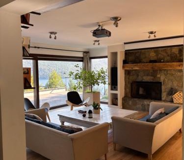 Villa Catedral Villa | Exclusivo Lodge de Lujo, Vista al Lago y Jacuzzi
