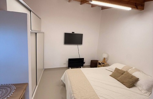 Ezeiza Bed & Breakfast | Ezeiza Victoria Barrio Uno, only 5' min from Ezeiza airport.