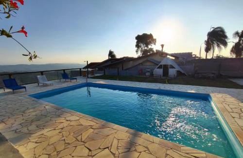 Terra Preta House | Férias com Piscina e Diversão, Reserve a Chácara Delira!