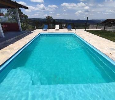 Terra Preta House | Férias com Piscina e Diversão, Reserve a Chácara Delira!