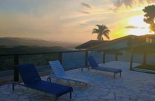 Terra Preta House | Férias com Piscina e Diversão, Reserve a Chácara Delira!