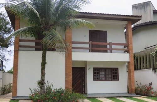 Guaruja Villa | Family-friendly house, 500 meters from Pernambuco Beach